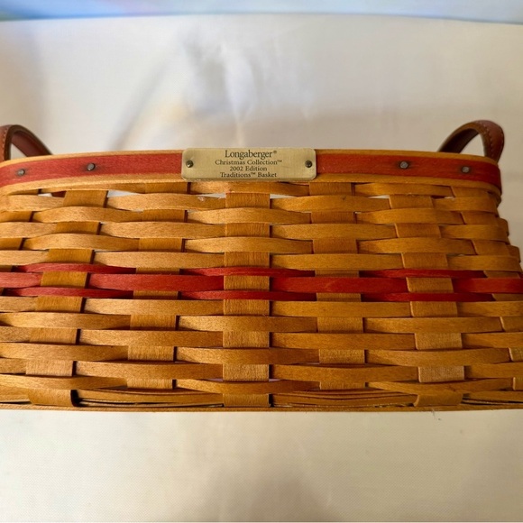 Longaberger Other - Longaberger Hand Woven Basket with Liner; Excellent condition